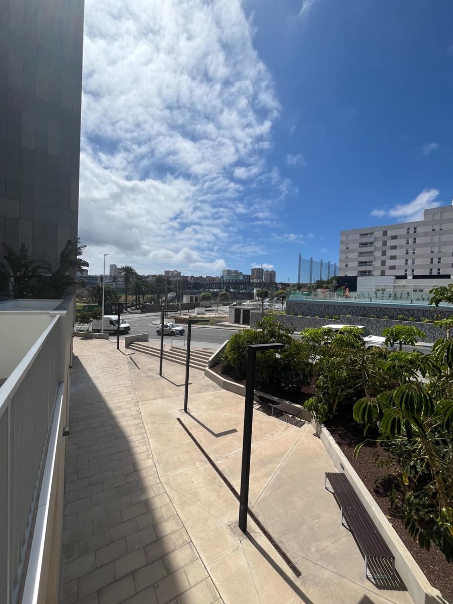 4 bedroom Flat for rent in Las Palmas de Gran Canaria with pool garage - € 2,200 (Ref: 9876606)
