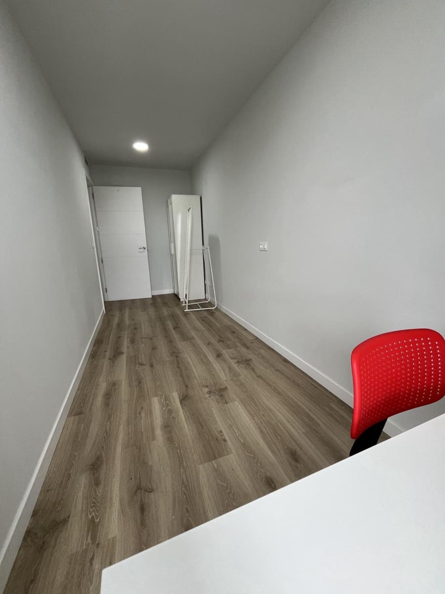 4 bedroom Flat for rent in Las Palmas de Gran Canaria with pool garage - € 2,200 (Ref: 9876606)