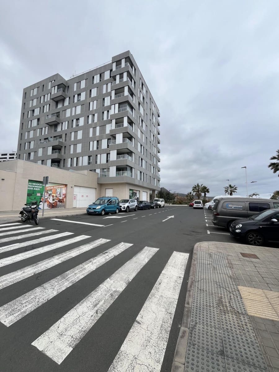 4 bedroom Flat for rent in Las Palmas de Gran Canaria with pool garage - € 2,200 (Ref: 9876606)