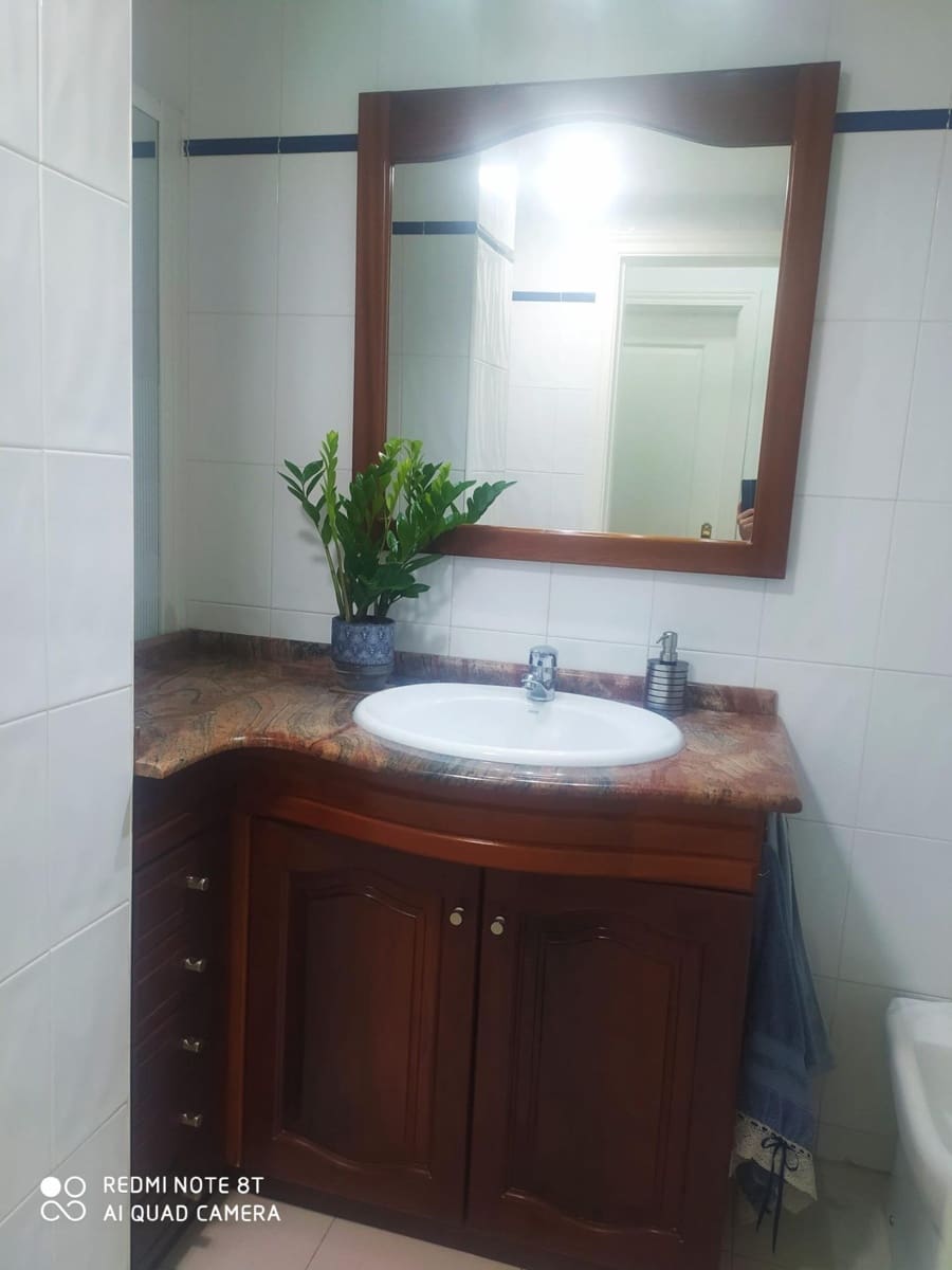 2 soverom Penthouse til leie i Las Palmas de Gran Canaria - € 1 650 (Ref: 9876610)