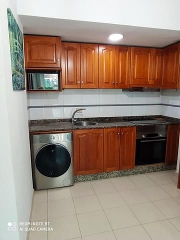 2 soverom Penthouse til leie i Alcaravaneras, Las Palmas de Gran Canaria - € 1 650 (Ref: 9876610)