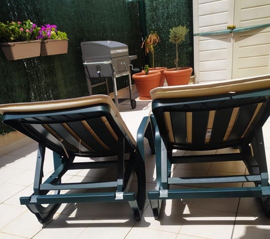 2 soverom Penthouse til leie i Alcaravaneras, Las Palmas de Gran Canaria - € 1 650 (Ref: 9876610)