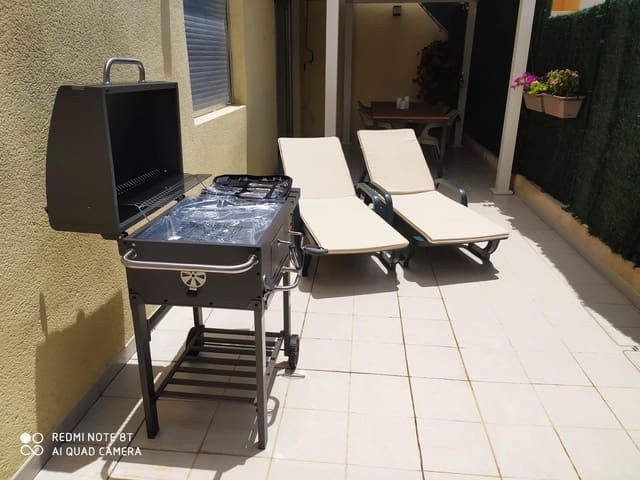 2 soverom Penthouse til leie i Alcaravaneras, Las Palmas de Gran Canaria - € 1 650 (Ref: 9876610)