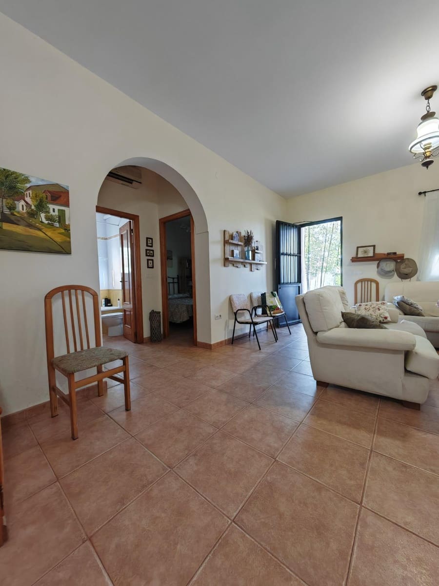 2 bedroom Finca/Country House for sale in Don Benito - € 160,000 (Ref: 9876612)