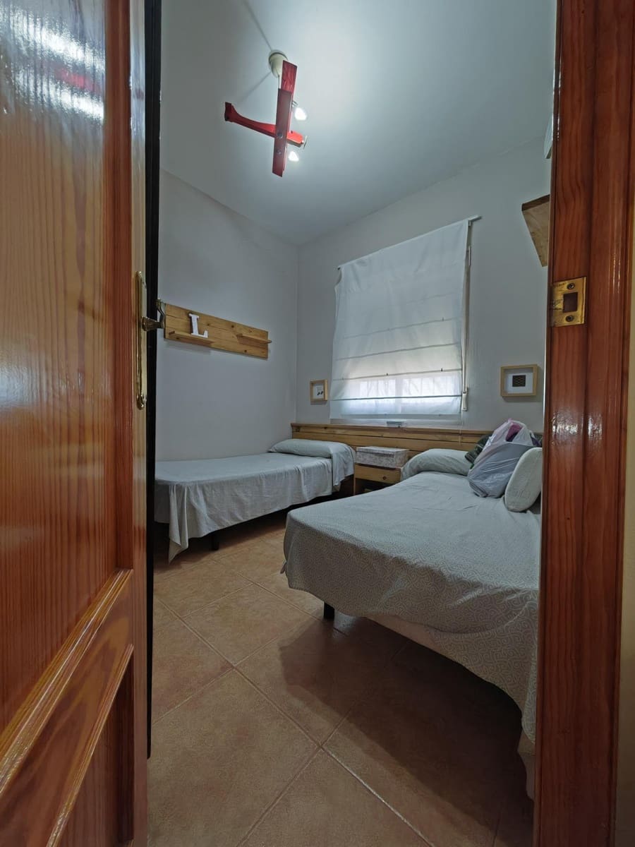 2 bedroom Finca/Country House for sale in Don Benito - € 160,000 (Ref: 9876612)