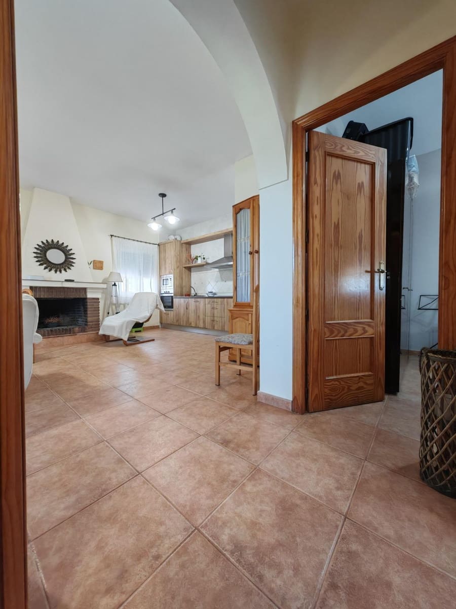 2 bedroom Finca/Country House for sale in Don Benito - € 160,000 (Ref: 9876612)
