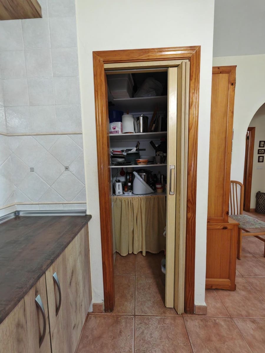 2 bedroom Finca/Country House for sale in Don Benito - € 160,000 (Ref: 9876612)