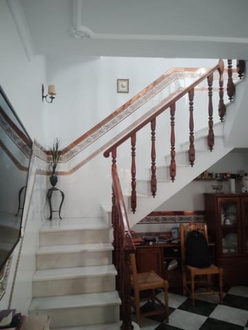 7 makuuhuone Rivitalo myytävänä paikassa Castro del Río - 185 000 € (Ref: 9882078)