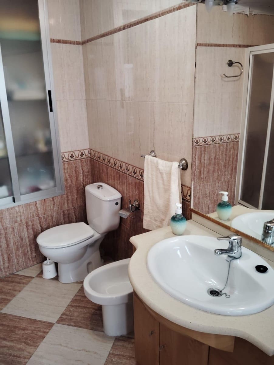 7 makuuhuone Rivitalo myytävänä paikassa Castro del Rio - 185 000 € (Ref: 9882078)