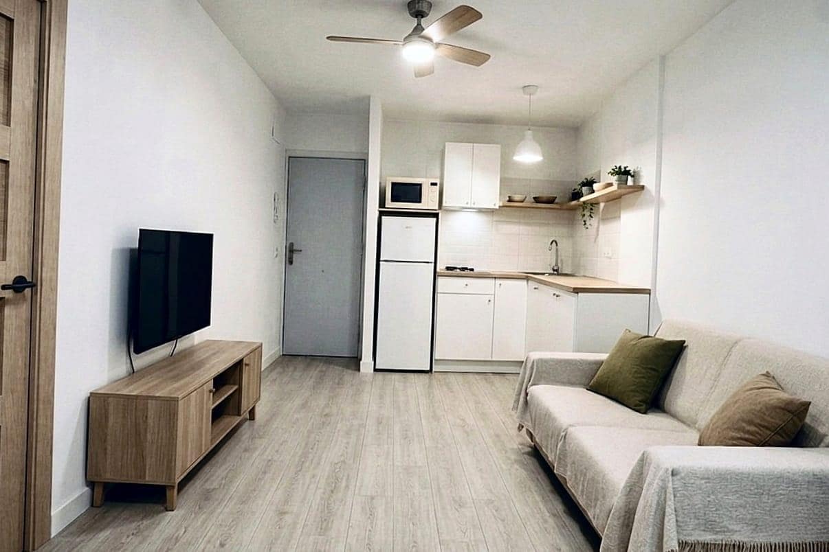 1 bedroom Flat for sale in Las Palmas de Gran Canaria - € 215,000 (Ref: 9882081)