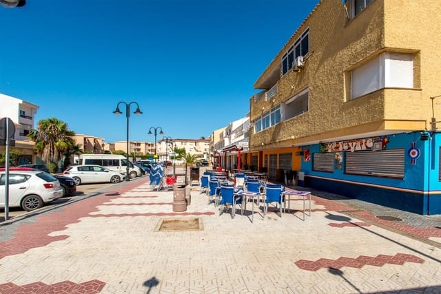 Piso de 3 habitaciones en Murcia ciudad en venta - 149.000 € (Ref: 9889000)