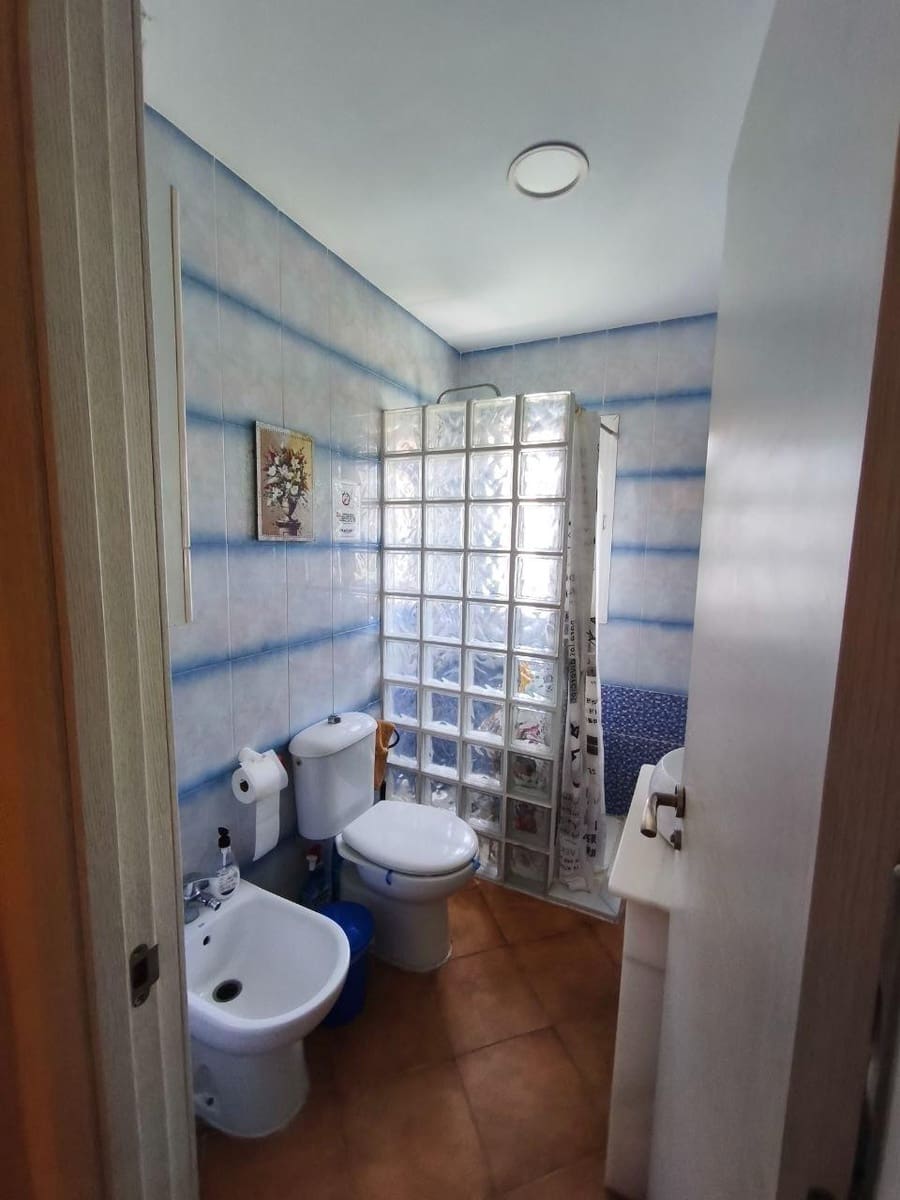 3 bedroom Villa for sale in Chiclana de la Frontera with pool - € 325,000 (Ref: 9889001)