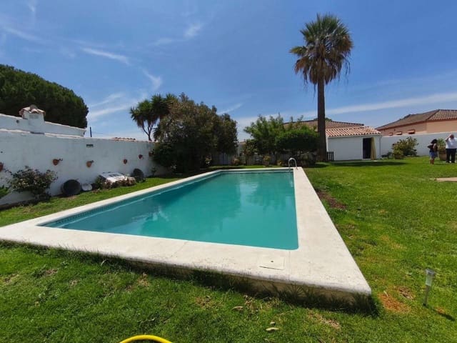 3 soverom Villa til salgs i Chiclana de la Frontera med svømmebasseng - € 325 000 (Ref: 9889001)