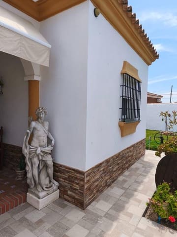 3 soverom Villa til salgs i Chiclana de la Frontera med svømmebasseng - € 325 000 (Ref: 9889001)
