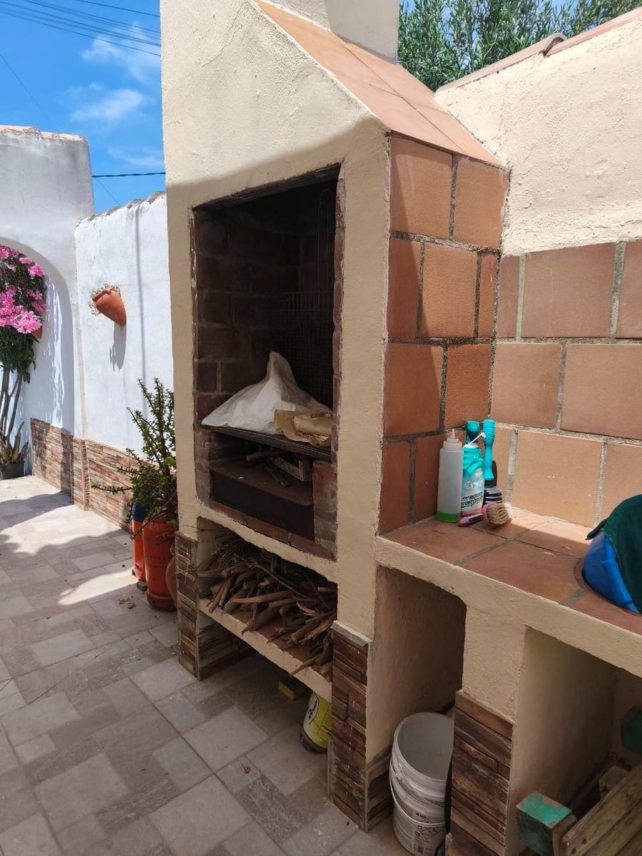 3 bedroom Villa for sale in Chiclana de la Frontera with pool - € 325,000 (Ref: 9889001)