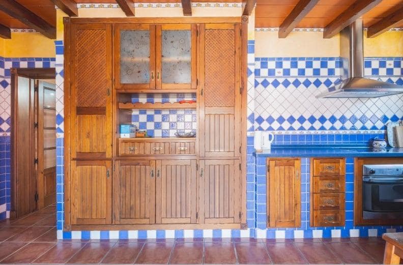 3 soveværelse Villa til salg i La Linea de la Concepcion med swimmingpool - € 269.900 (Ref: 9889002)