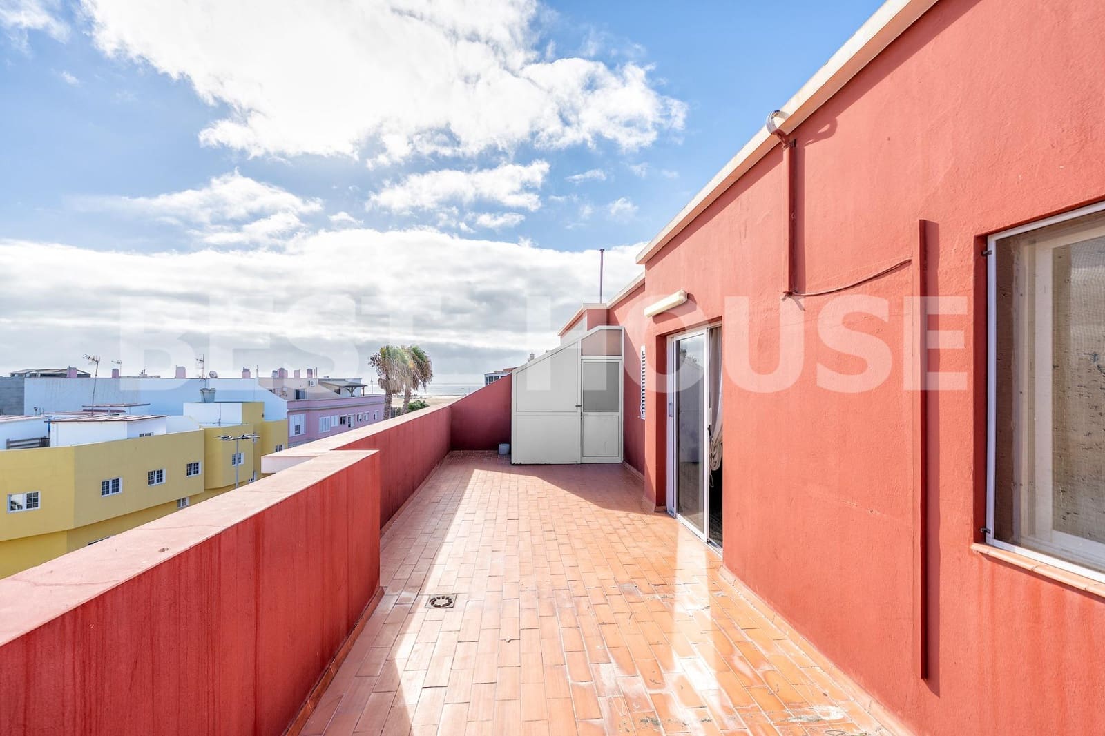 3 bedroom Penthouse for sale in Santa Lucia de Tirajana - € 235,000 (Ref: 9889003)