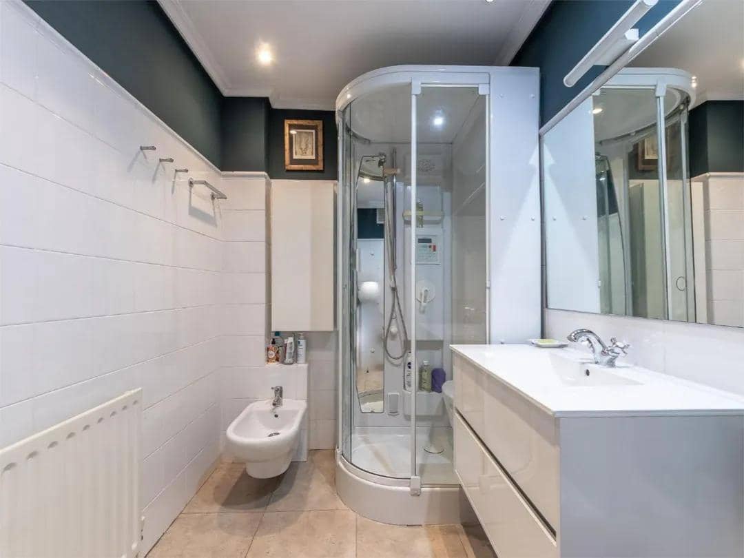 3 quarto Apartamento para venda em Bilbao com garagem - 721 000 € (Ref: 9896214)