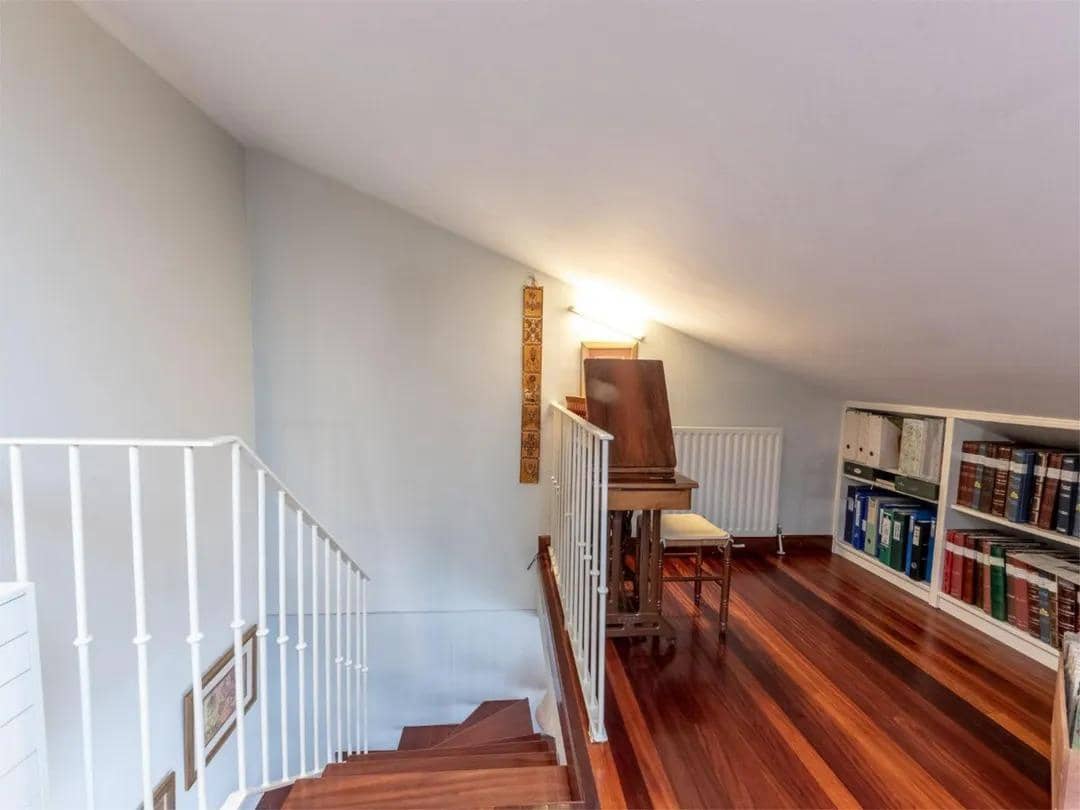 3 quarto Apartamento para venda em Bilbao com garagem - 721 000 € (Ref: 9896214)