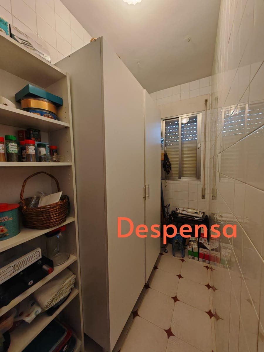 5 bedroom Villa for sale in Don Benito with pool - € 350,000 (Ref: 9896216)
