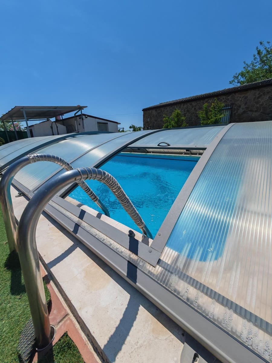 5 bedroom Villa for sale in Don Benito with pool - € 350,000 (Ref: 9896216)