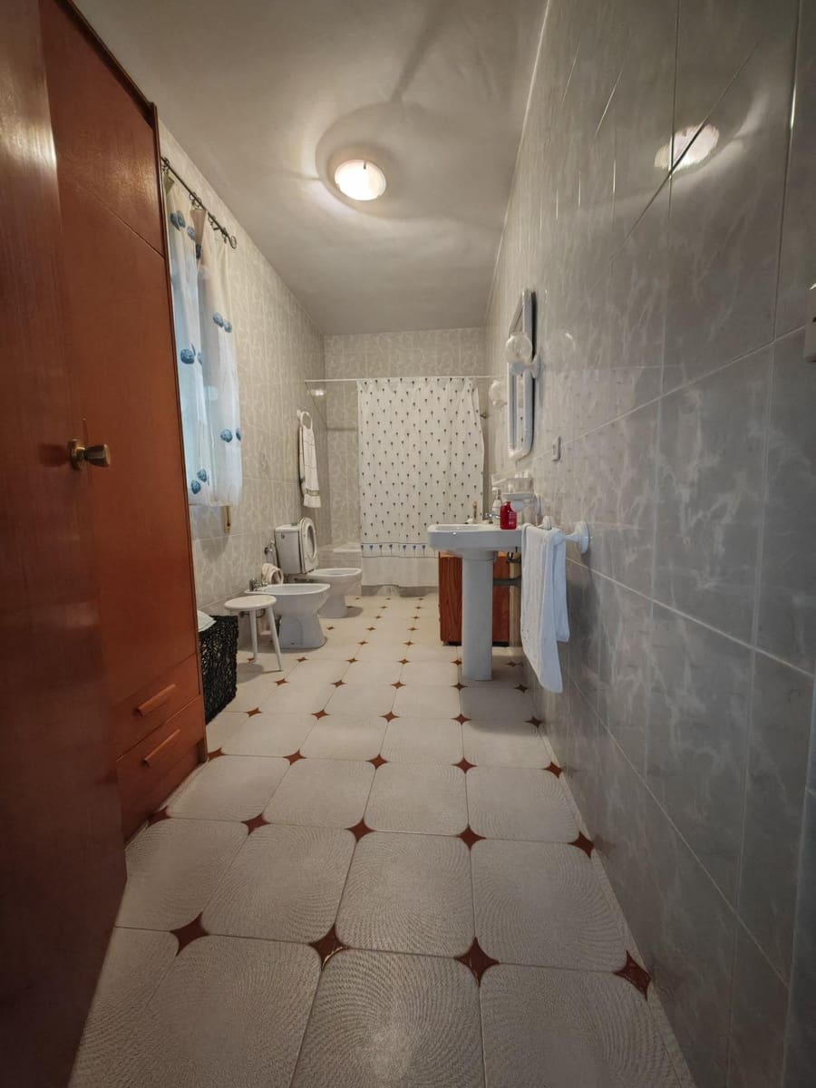 5 bedroom Villa for sale in Don Benito with pool - € 350,000 (Ref: 9896216)