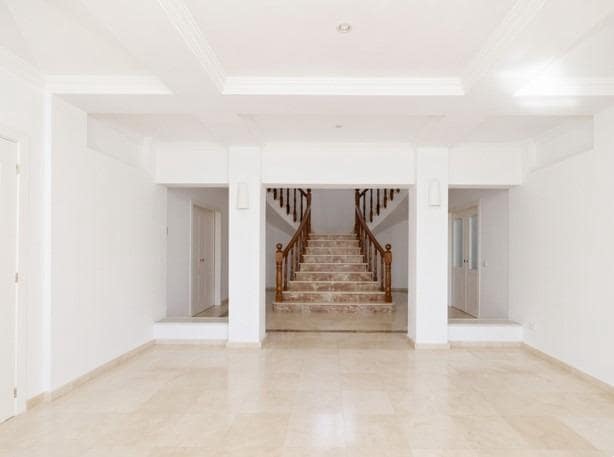 8 camera da letto Villa in vendita in La Línea de la Concepción con piscina garage - 1.200.000 € (Rif: 9899015)