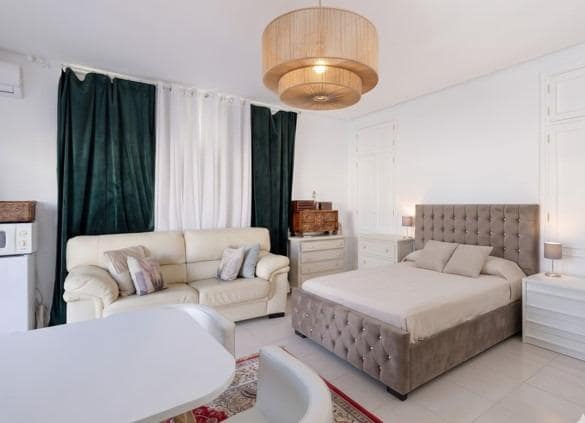 8 camera da letto Villa in vendita in La Linea de la Concepcion con piscina garage - 1.200.000 € (Rif: 9899015)