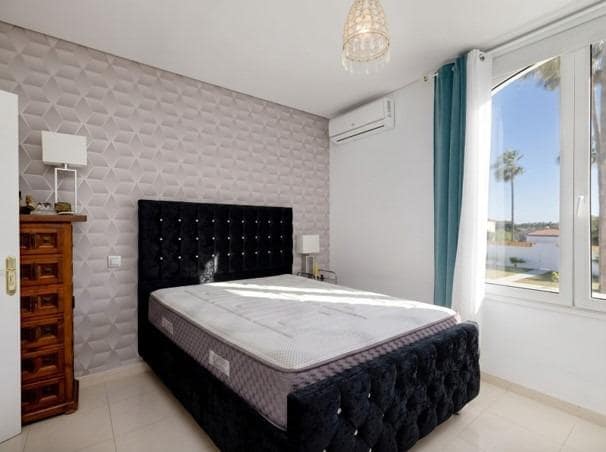 8 camera da letto Villa in vendita in La Linea de la Concepcion con piscina garage - 1.200.000 € (Rif: 9899015)