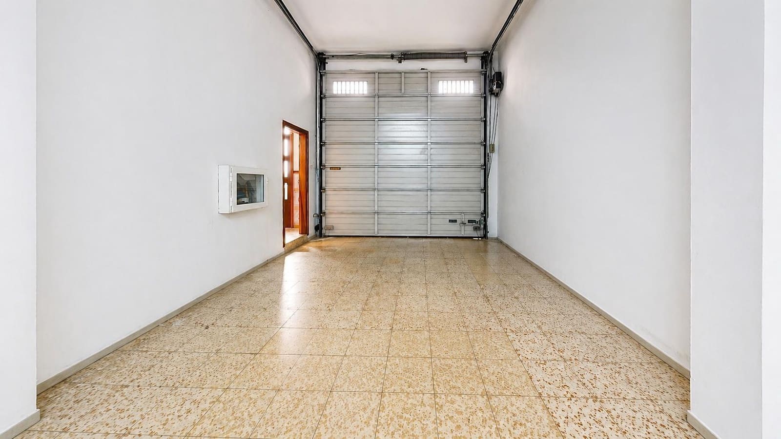 5 bedroom Villa for sale in Las Palmas de Gran Canaria - € 325,000 (Ref: 9899017)