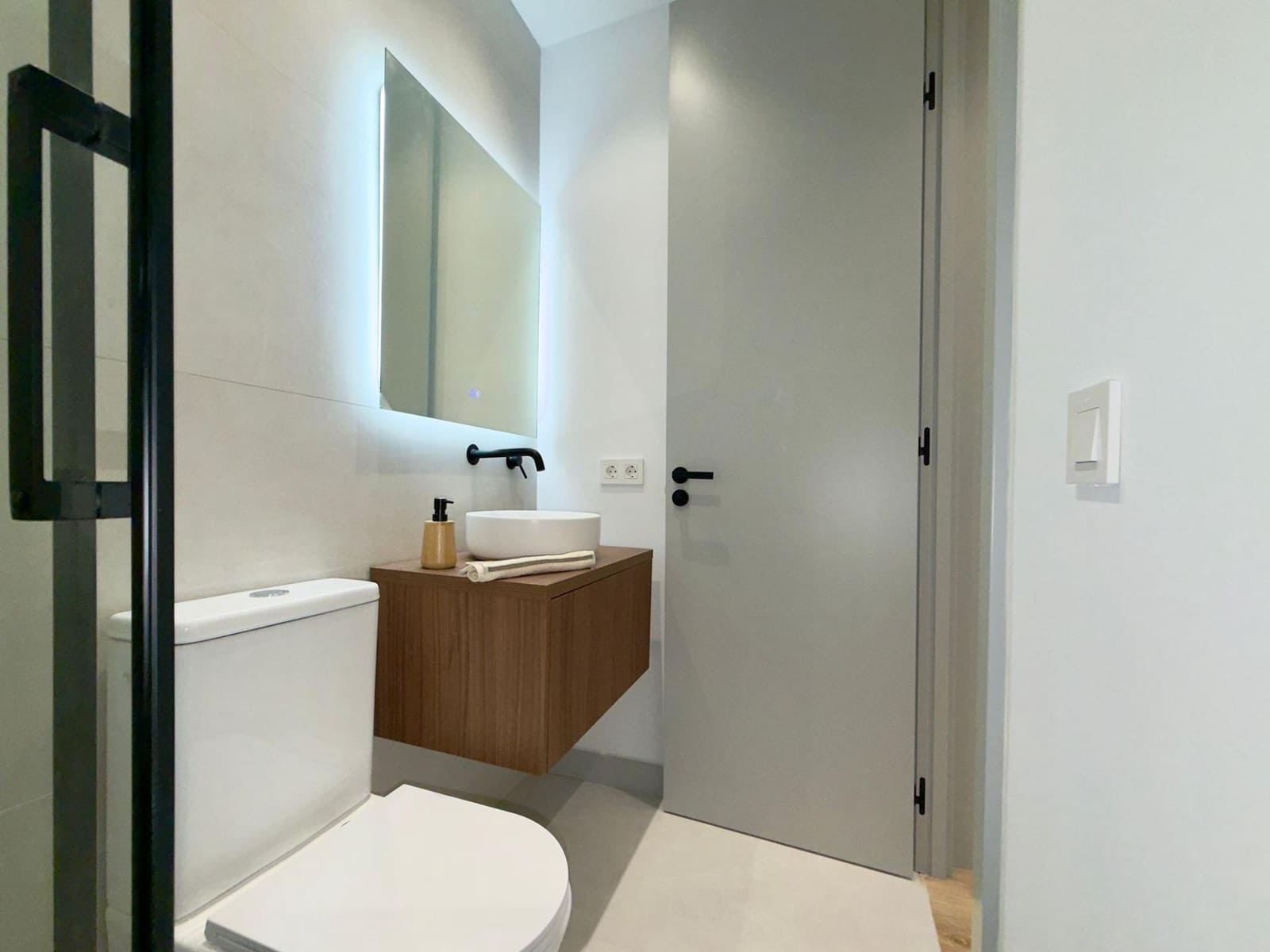 2 sovrum Lägenhet till salu i Madrid stad - 725 000 € (Ref: 9899019)