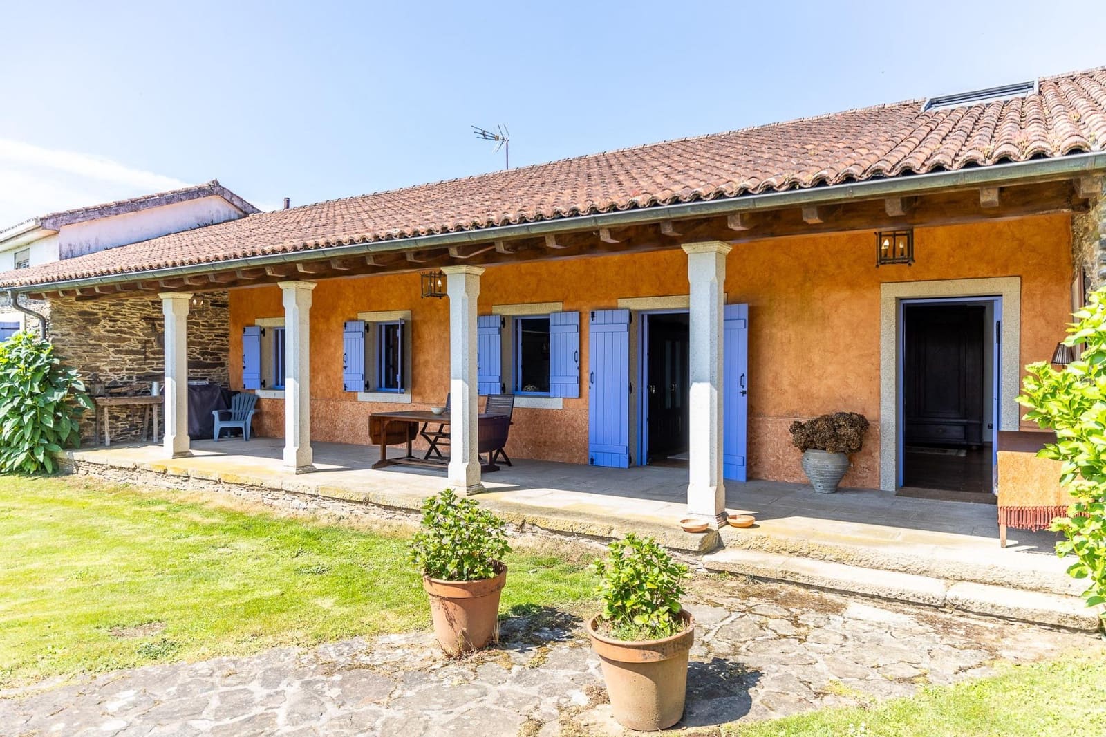 3 bedroom Villa for sale in O Pino with pool garage - € 550,000 (Ref: 9899020)