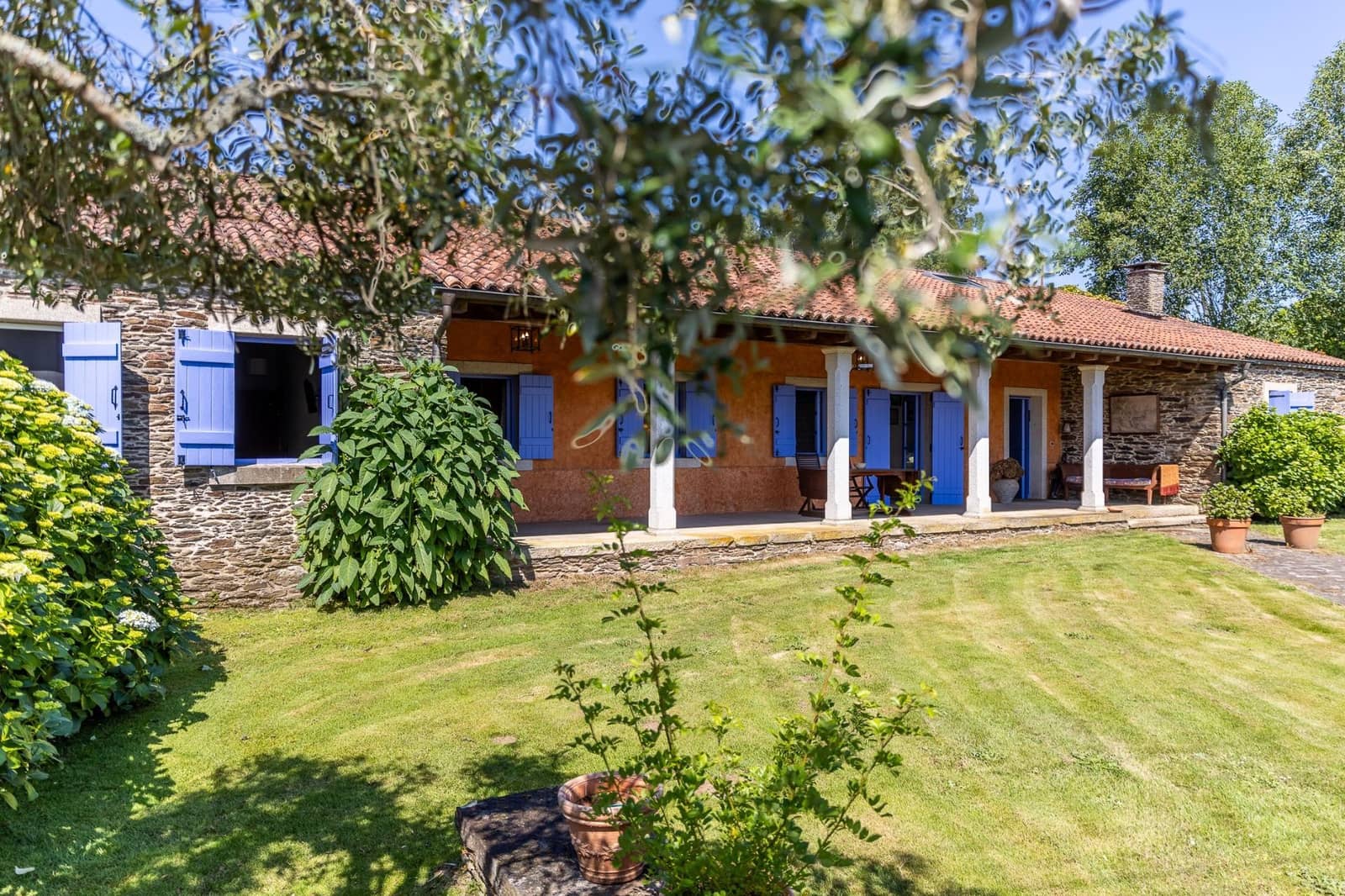 3 bedroom Villa for sale in O Pino with pool garage - € 550,000 (Ref: 9899020)