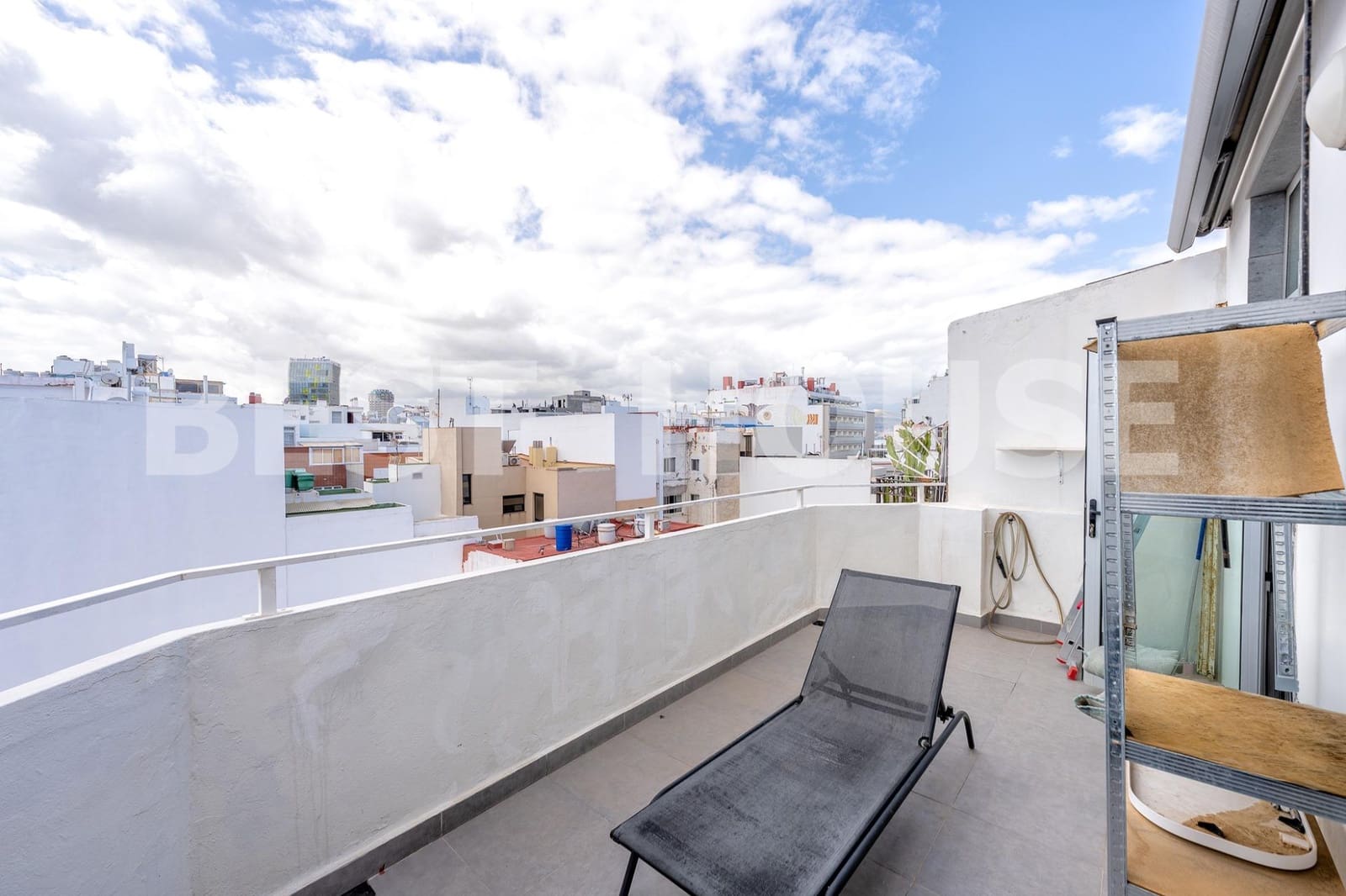 1 sovrum Takvåning till salu i Las Palmas de Gran Canaria - 235 000 € (Ref: 9899021)