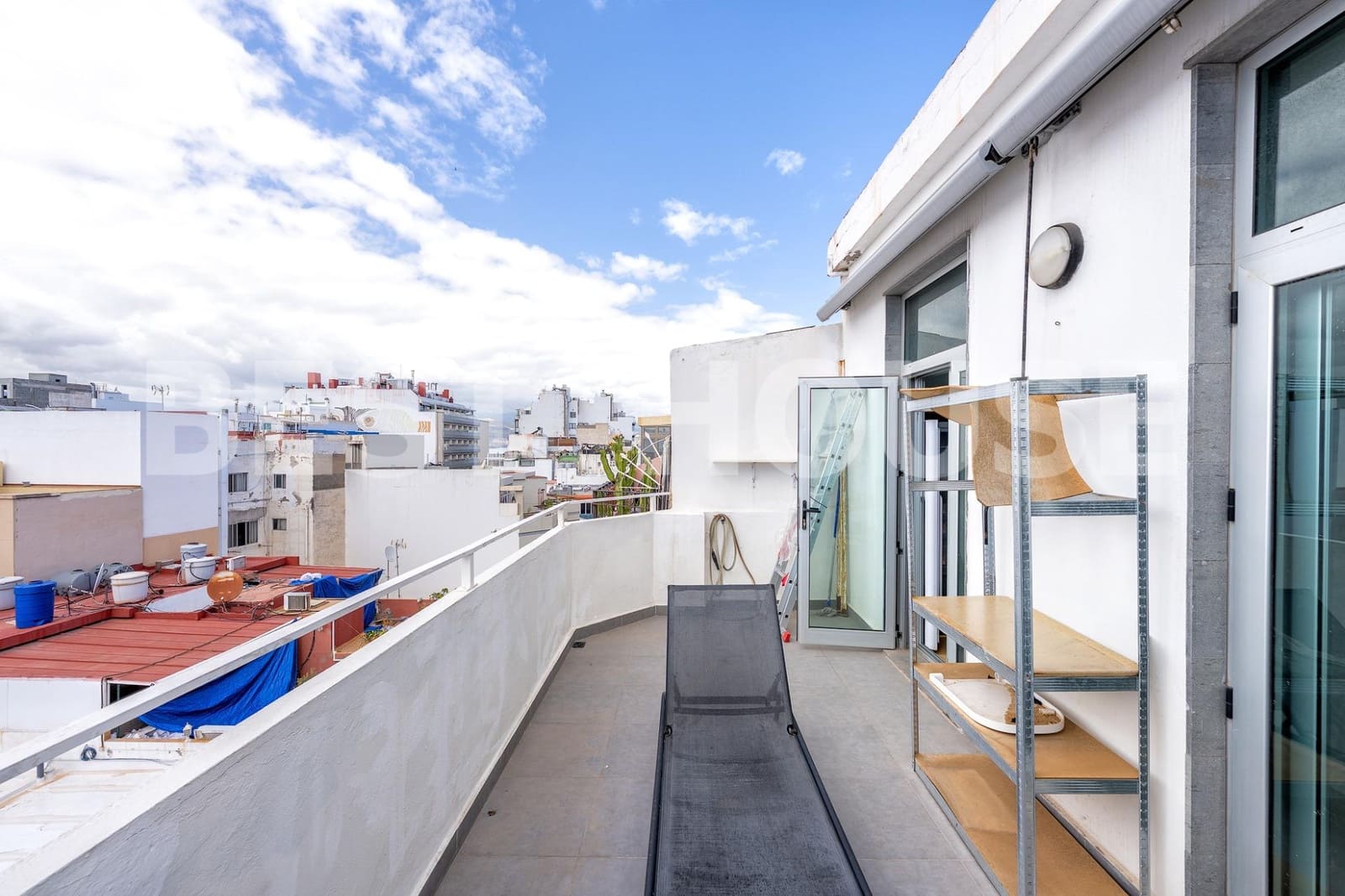 1 sovrum Takvåning till salu i Las Palmas de Gran Canaria - 235 000 € (Ref: 9899021)