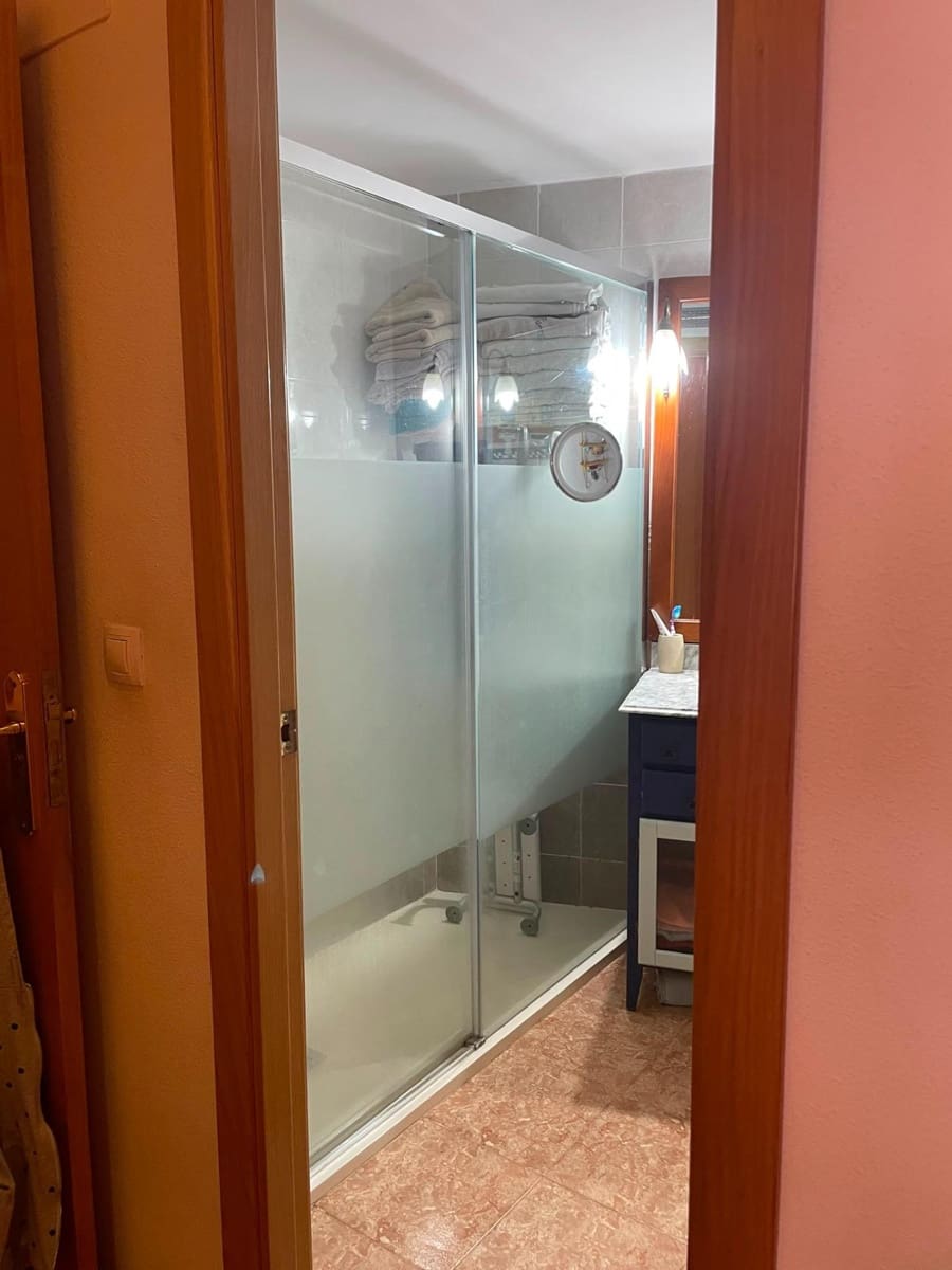 4 bedroom Flat for sale in Alicante / Alacant city with pool garage - € 298,000 (Ref: 9899022)