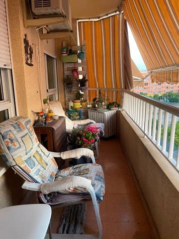 4 bedroom Flat for sale in Alicante / Alacant city with pool garage - € 298,000 (Ref: 9899022)