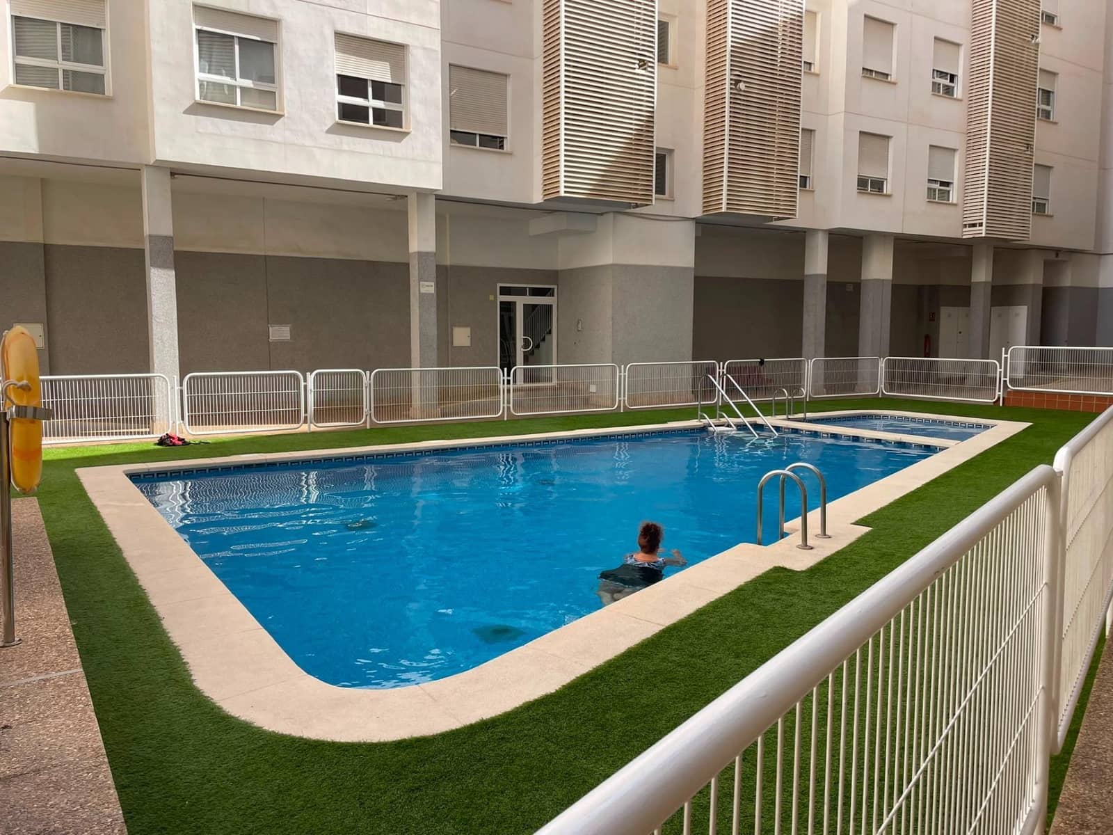 4 bedroom Flat for sale in Alicante / Alacant city with pool garage - € 298,000 (Ref: 9899022)