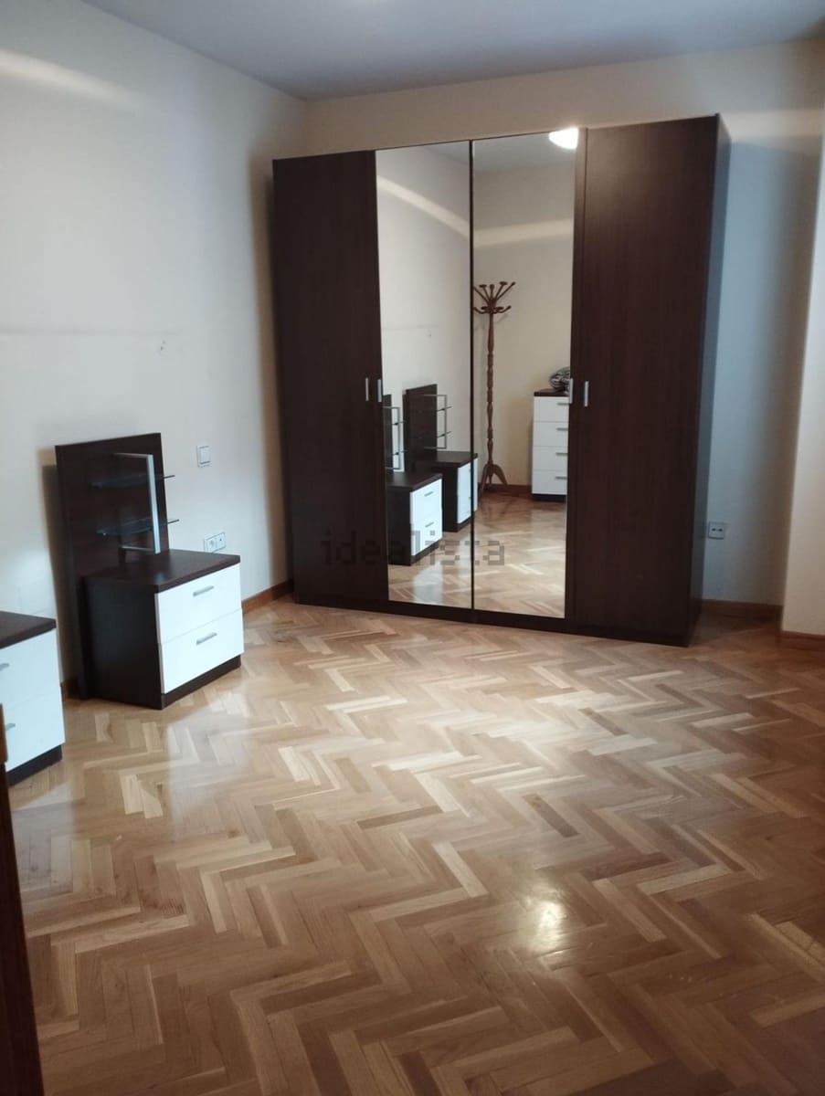 Piso de 2 habitaciones en Ciudad Real ciudad en venta con garaje - 175.000 € (Ref: 9903815)