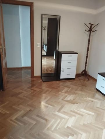 Piso de 2 habitaciones en Ciudad Real ciudad en venta con garaje - 175.000 € (Ref: 9903815)