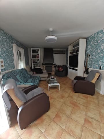 6 makuuhuone Huvila myytävänä paikassa Villanueva de la Serena mukana uima-altaan 
autotalli - 260 000 € (Ref: 9903816)