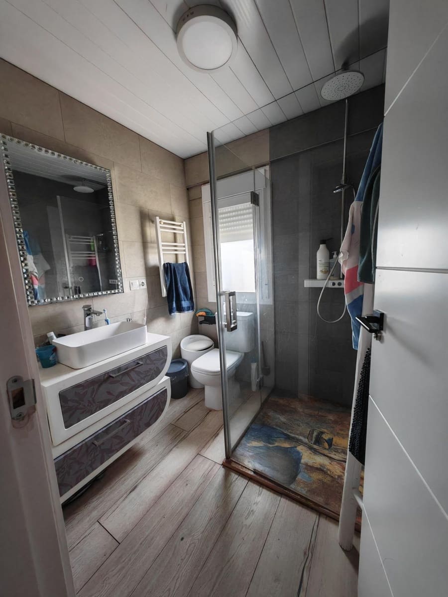Chalet de 6 habitaciones en Villanueva de la Serena en venta con piscina garaje - 260.000 € (Ref: 9903816)