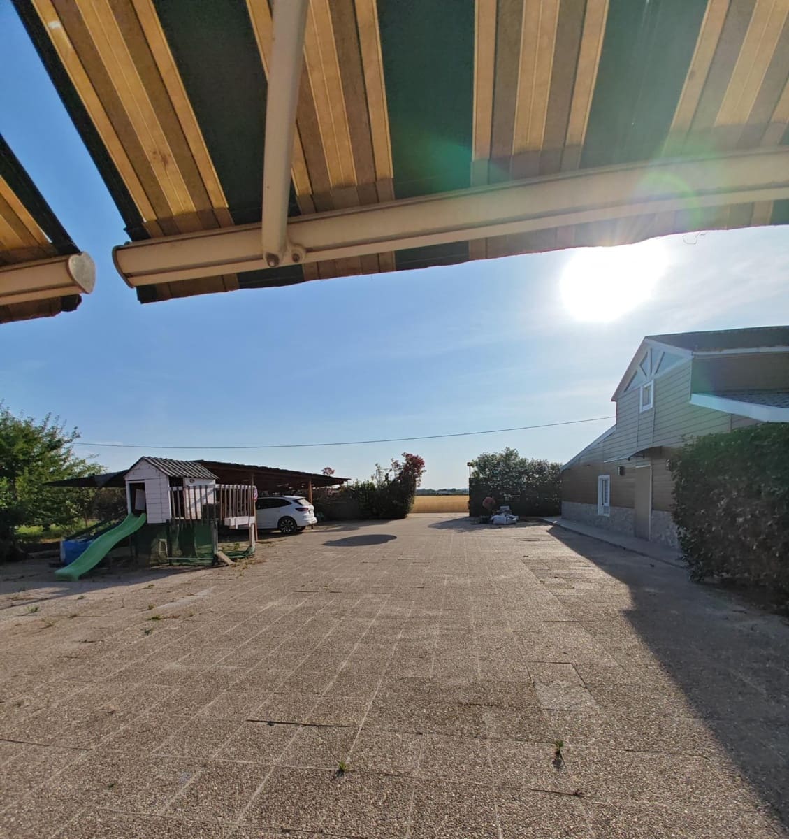 Chalet de 6 habitaciones en Villanueva de la Serena en venta con piscina garaje - 260.000 € (Ref: 9903816)