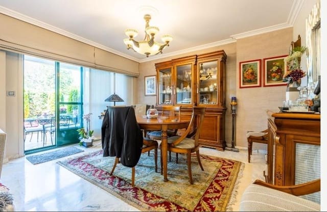 5 camera da letto Villetta a Schiera in vendita in A Coruña città - 565.000 € (Rif: 9908156)