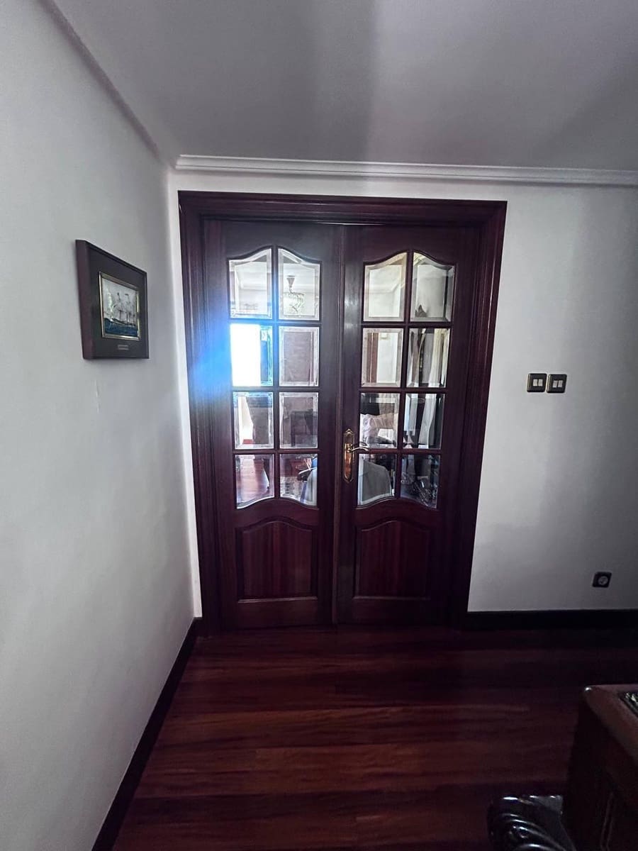 5 Zimmer Villa zu verkaufen in Gorliz - 950.000 € (Ref: 9908157)