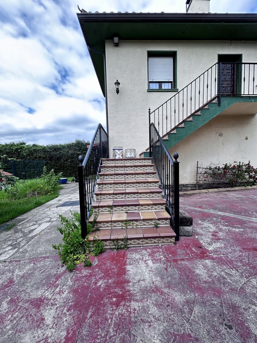 5 Zimmer Villa zu verkaufen in Gorliz - 950.000 € (Ref: 9908157)