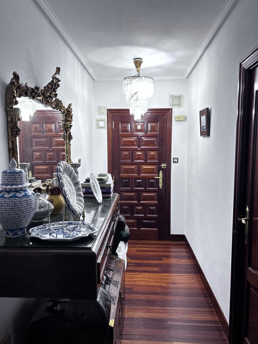 5 Zimmer Villa zu verkaufen in Gorliz - 950.000 € (Ref: 9908157)