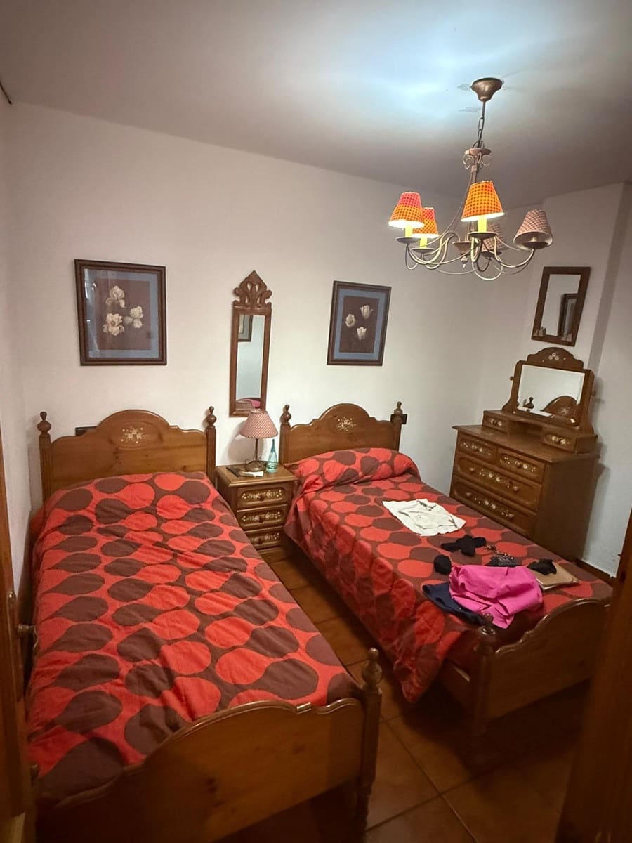 5 quarto Casa em Banda para venda em Almonte - 299 000 € (Ref: 9908159)