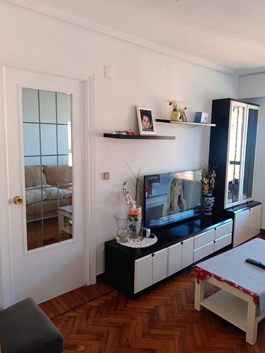 2 bedroom Flat for sale in Santander with garage - € 159,000 (Ref: 9911223)