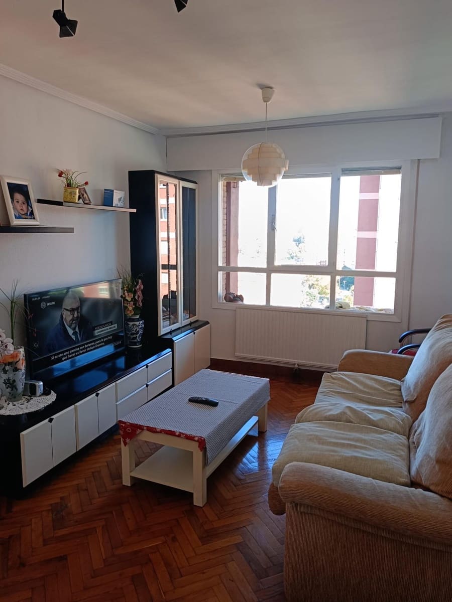 2 bedroom Flat for sale in Santander with garage - € 159,000 (Ref: 9911223)